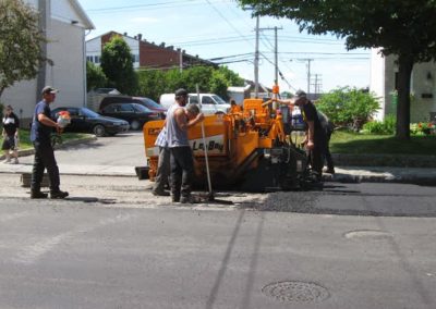 Entreprise de pavage, excavation et terrassement à Montréal, Laval, Longueuil, Boucherville, Beloeil, Brossard, Mirabel, Outremont, Westmount, Saint-Eustache, Rive-Sud et sur la Rive-Nord de Montréal / Entrepeneur Asphalte Montréal